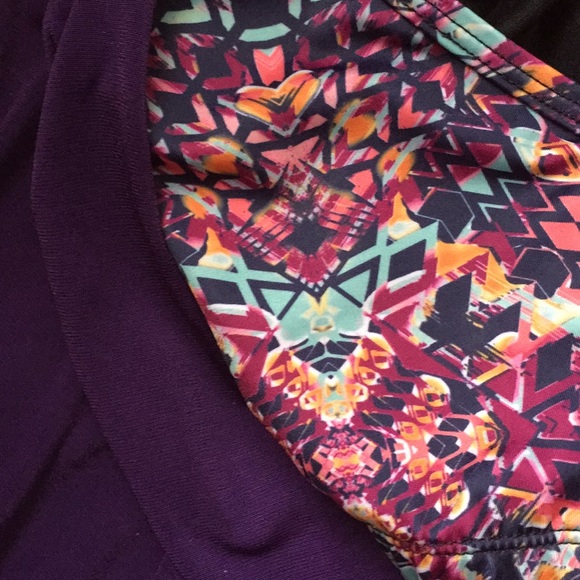 Yoga top - Picture 3 of 3